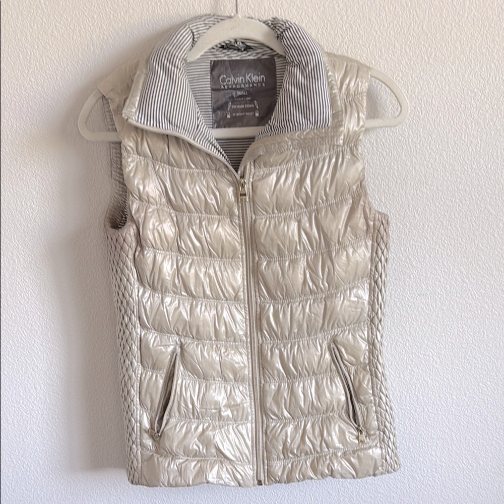 Calvin Klein Cream Quilted Vest Lightweight Down